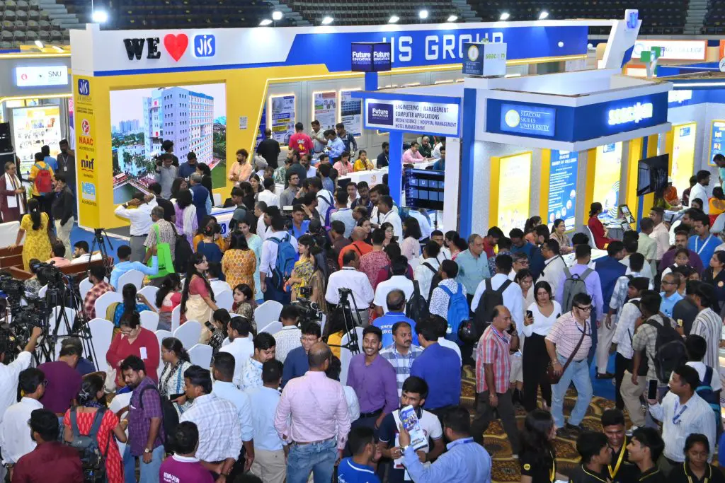 Crowd at the education interface 2025